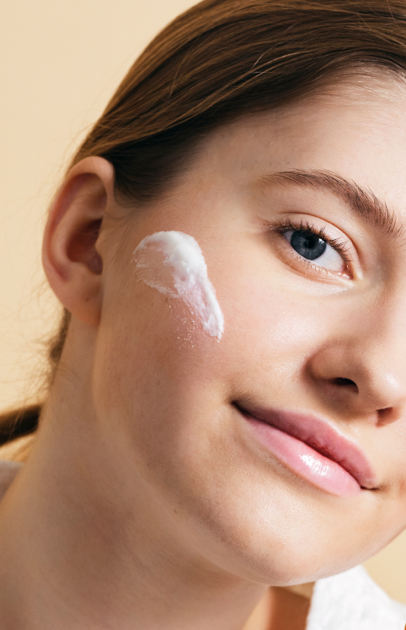 Kasvojen kuorinta kotona – näin saat hehkuvan ihon